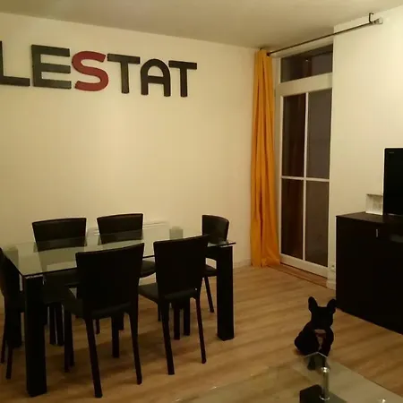 Au Detour De *